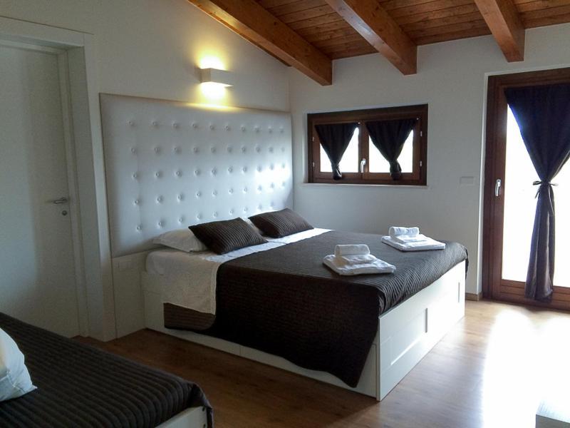 Boutique Hotel E Spa Citta Bianca Pescara Exteriör bild