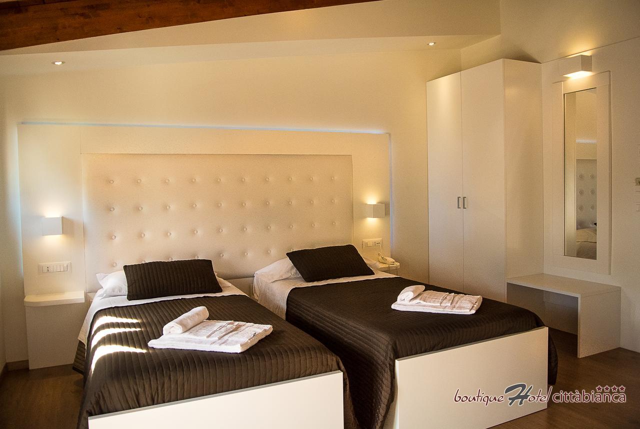 Boutique Hotel E Spa Citta Bianca Pescara Exteriör bild