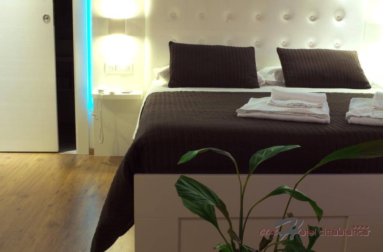 Boutique Hotel E Spa Citta Bianca Pescara Exteriör bild