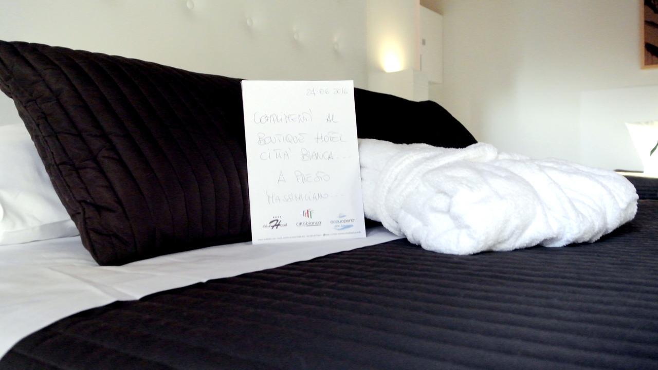 Boutique Hotel E Spa Citta Bianca Pescara Exteriör bild